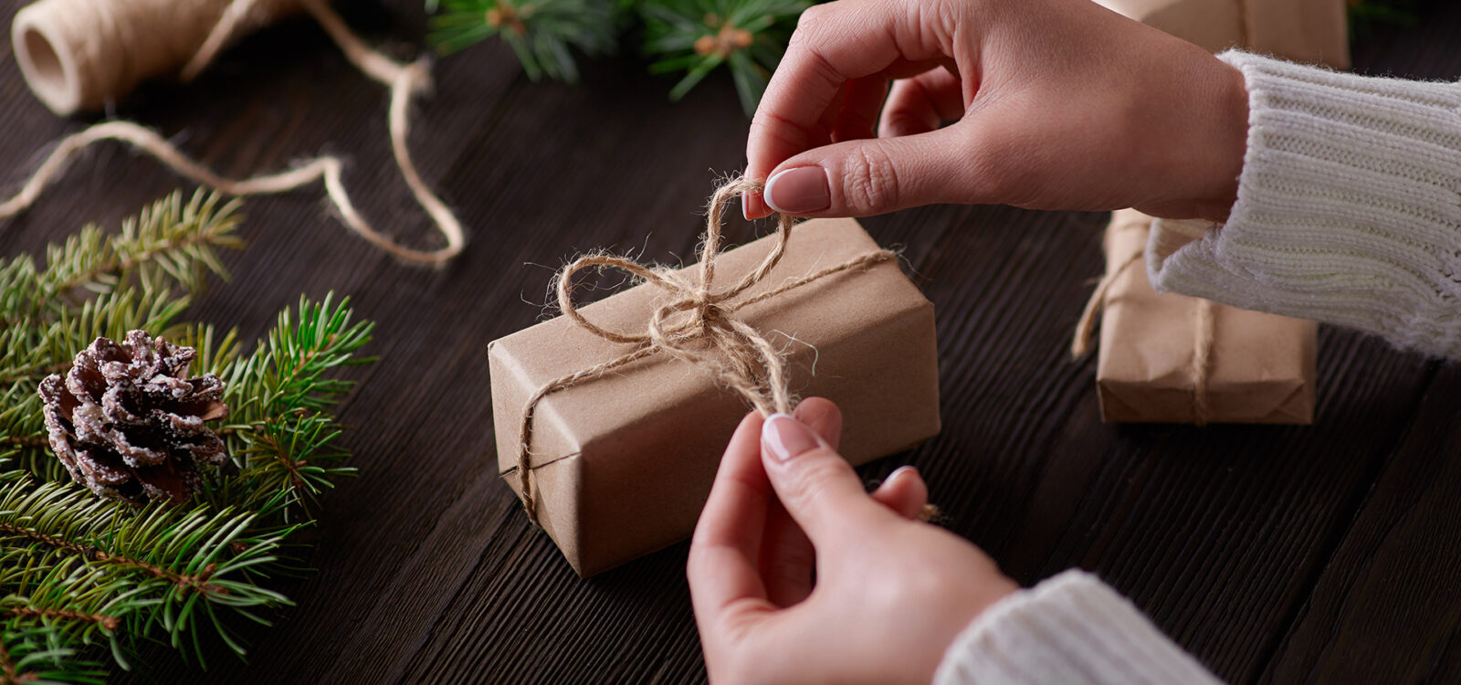 5 Idee Regalo per un Natale Sostenibile: i trend del 2024 - easy4green easy4green natale sostenibile 5 idee regalo copertina - easy4green