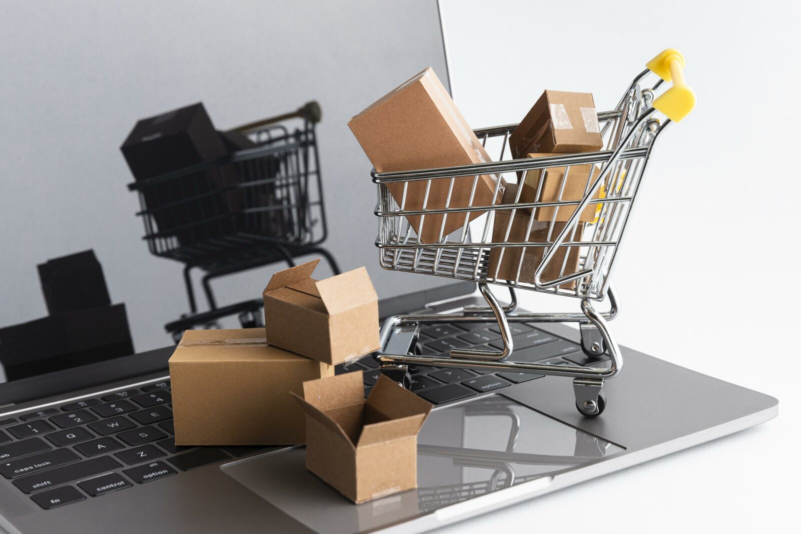 Guida Al Black Friday: Cosa Fare Per Acquistare In Modo Sostenibile - easy4green vendite dello shopping del cyber lunedi - easy4green