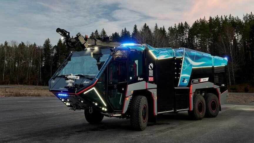 Camion dei pompieri dell'aeroporto a zero emissioni di Scania  | easy4green 