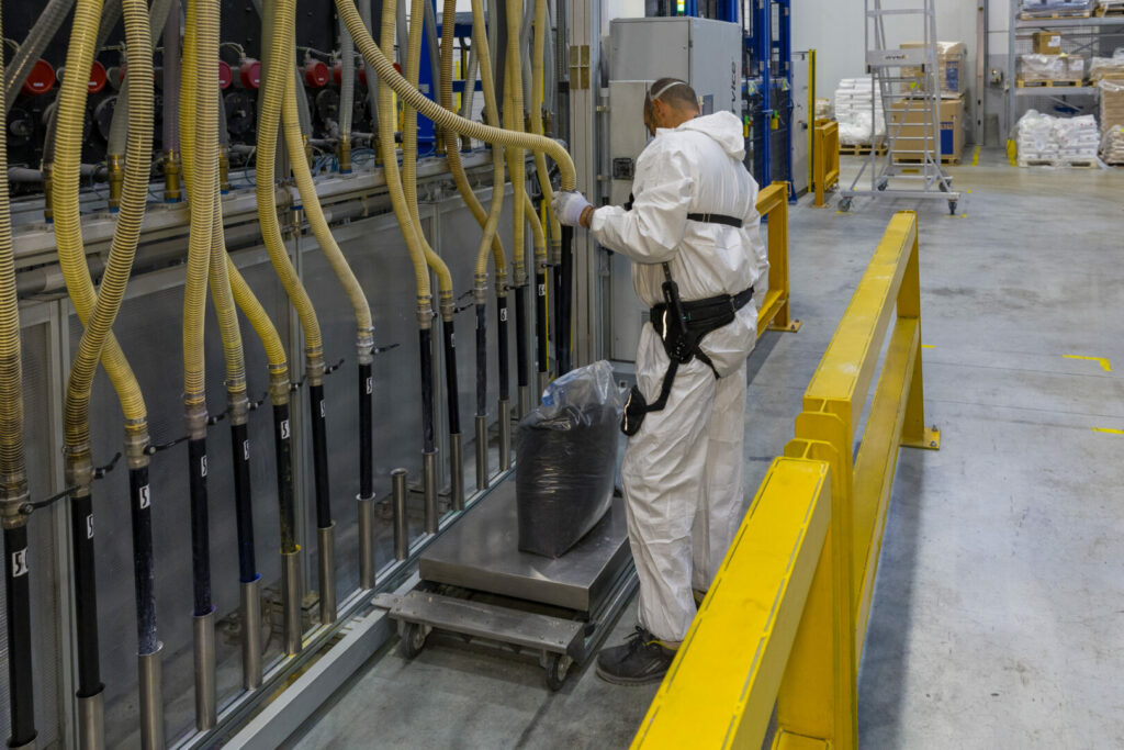 LATI S.p.A: l’azienda leader nella produzione di materiali termoplastici sostenibili - easy4green Sistema Pesatura - easy4green