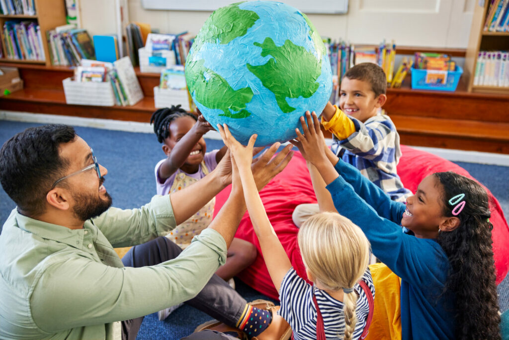 Educazione ambientale: costruiamo un futuro sostenibile - easy4green Educazione ambientale, costruiamo un futuro sostenibile scuola - Easy4Green