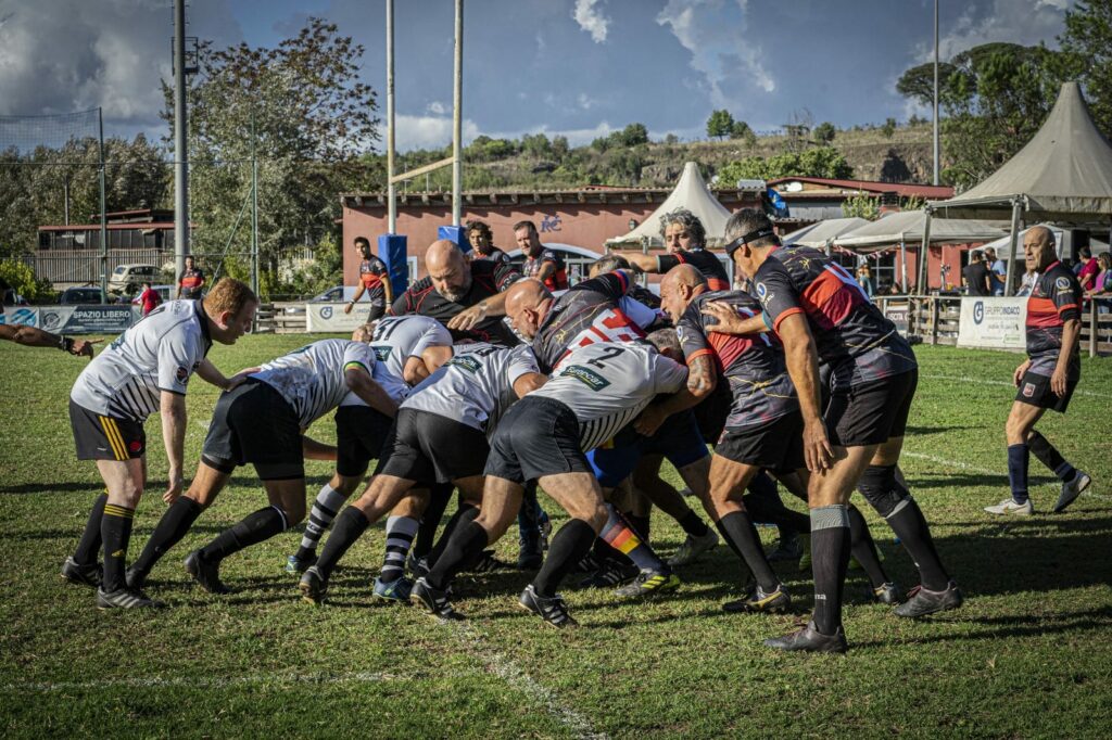 Rugby e solidarietà: il 20 settembre torna il torneo AISM Roma per la sclerosi multipla - easy4green Rugby e solidarietà: il 20 settembre torna il torneo Veterans a sostegno di AISM Roma - Easy4green Torneo Rugby AISM Roma