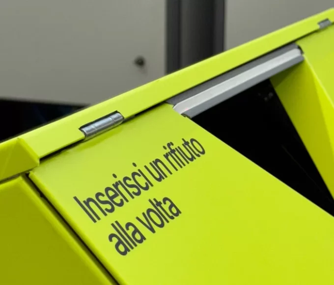 Etrash la startup italiana che rivoluziona la raccolta differenziata con l’AI