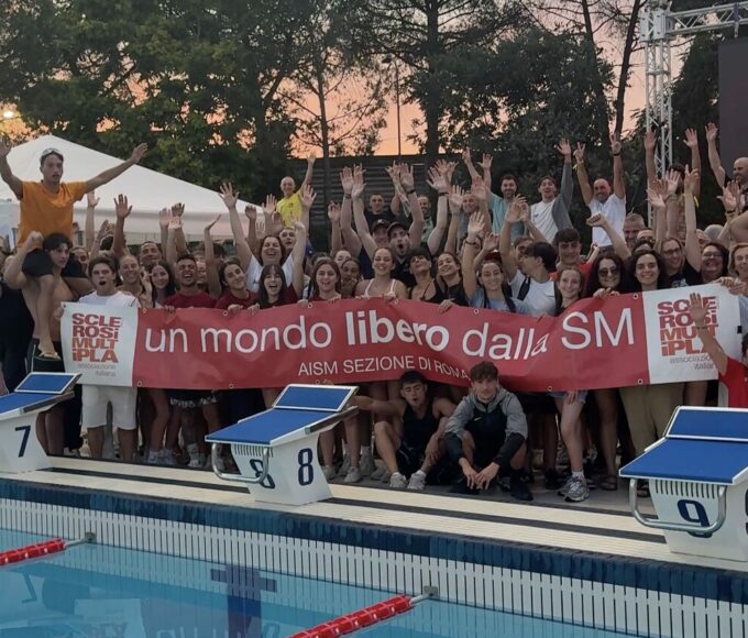 AISM Roma e 12 Ore Nuotando con AmOre quando lo sport diventa sostegno concreto - easy4green