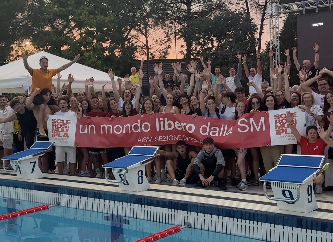 AISM Roma e 12 Ore Nuotando con AmOre quando lo sport diventa sostegno concreto - easy4green